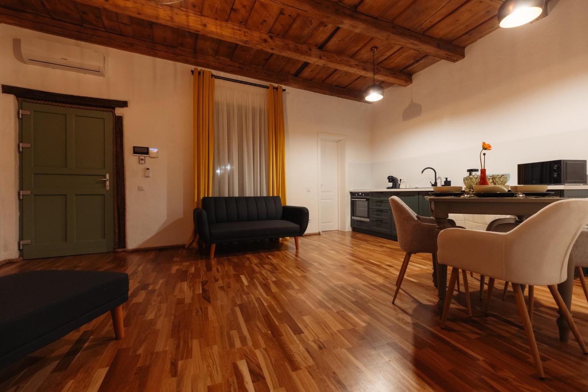 Casa 1901 Aparthotel Baia Mare Eksteriør bilde